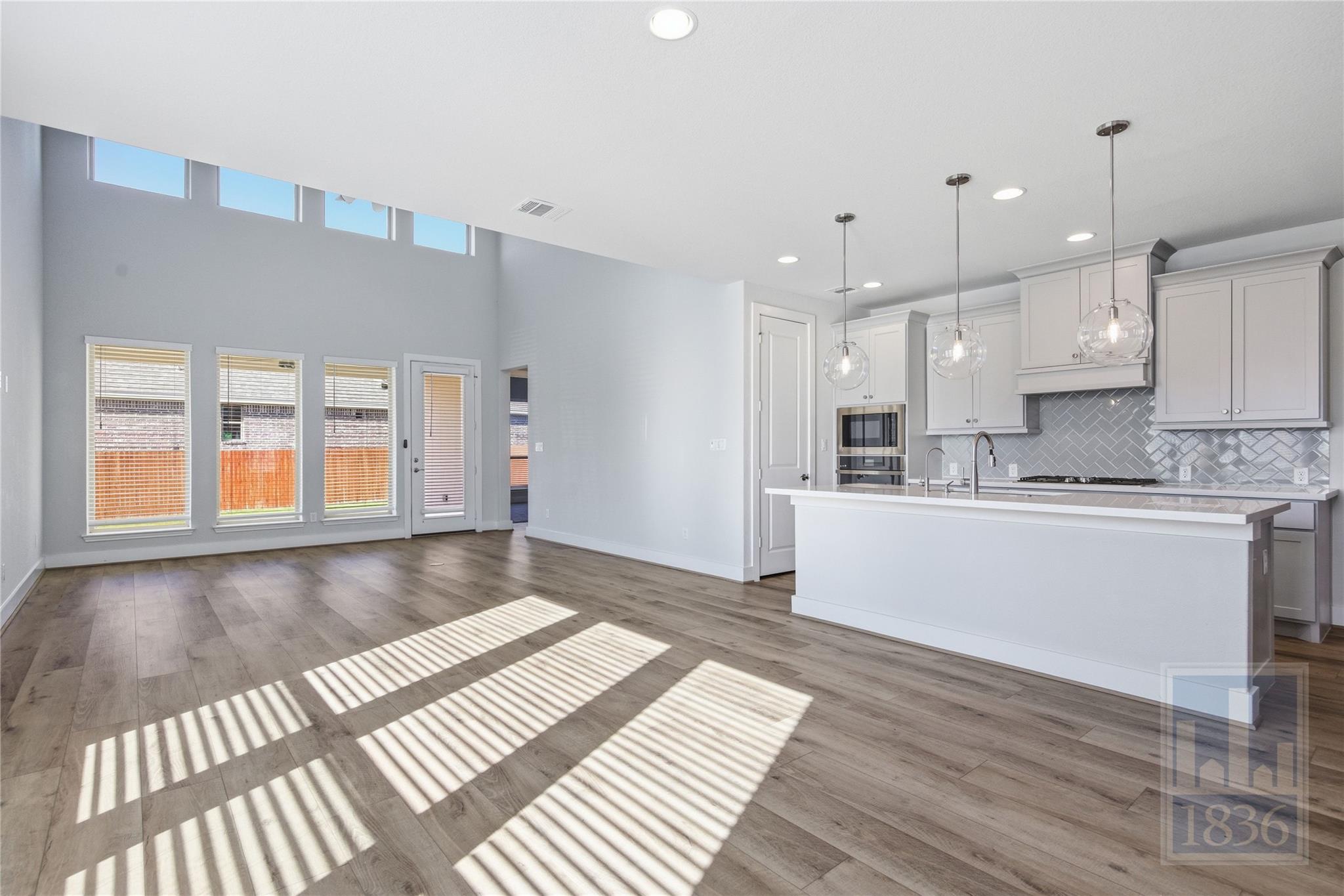 216 Monrovia Way, Liberty Hill, TX 78642