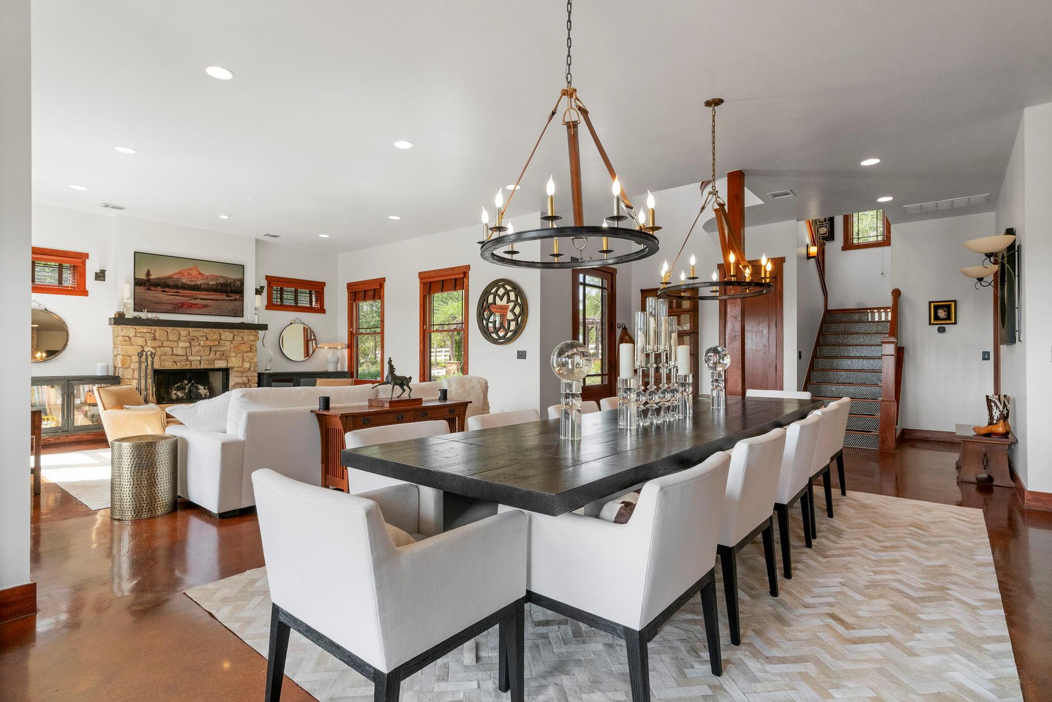 21311 Hamilton Pool Rd, Dripping Springs, TX 78620