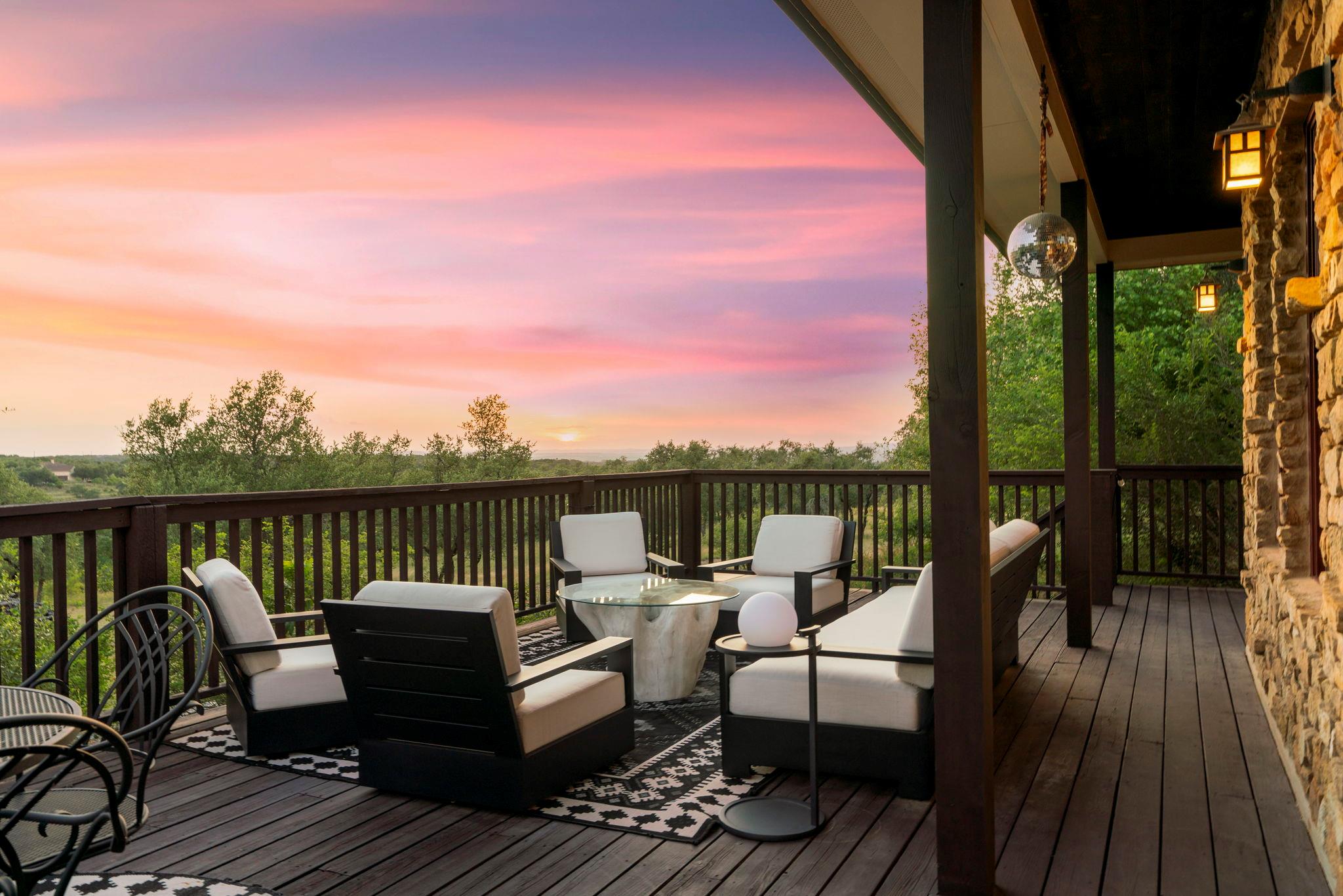 21311 Hamilton Pool Rd, Dripping Springs, TX 78620