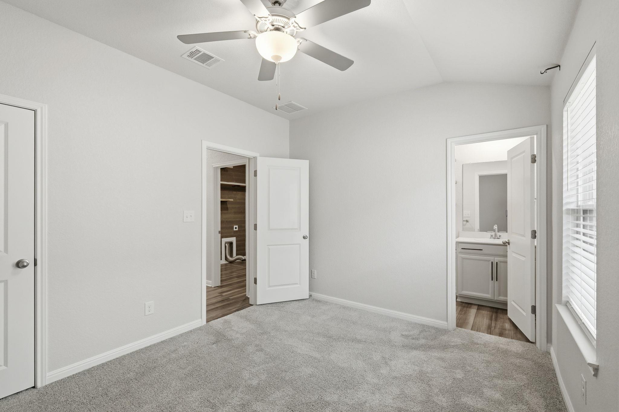 424 Windy Reed Rd, Hutto, TX 78634