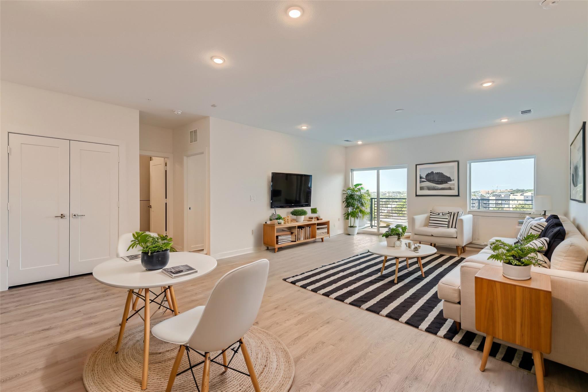 4802 S Congress Ave # 305, Austin, TX 78745