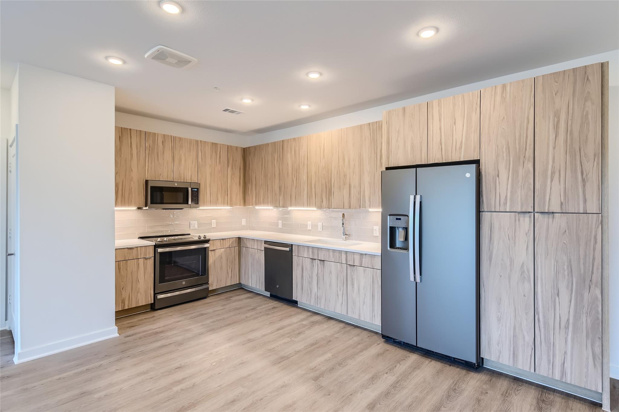 4802 S Congress Ave # 305, Austin, TX 78745