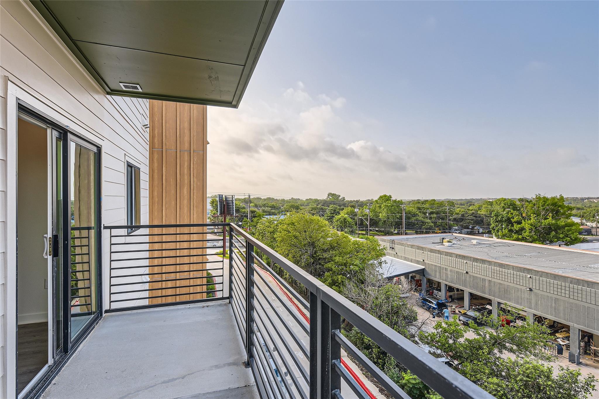 4802 S Congress Ave # 305, Austin, TX 78745