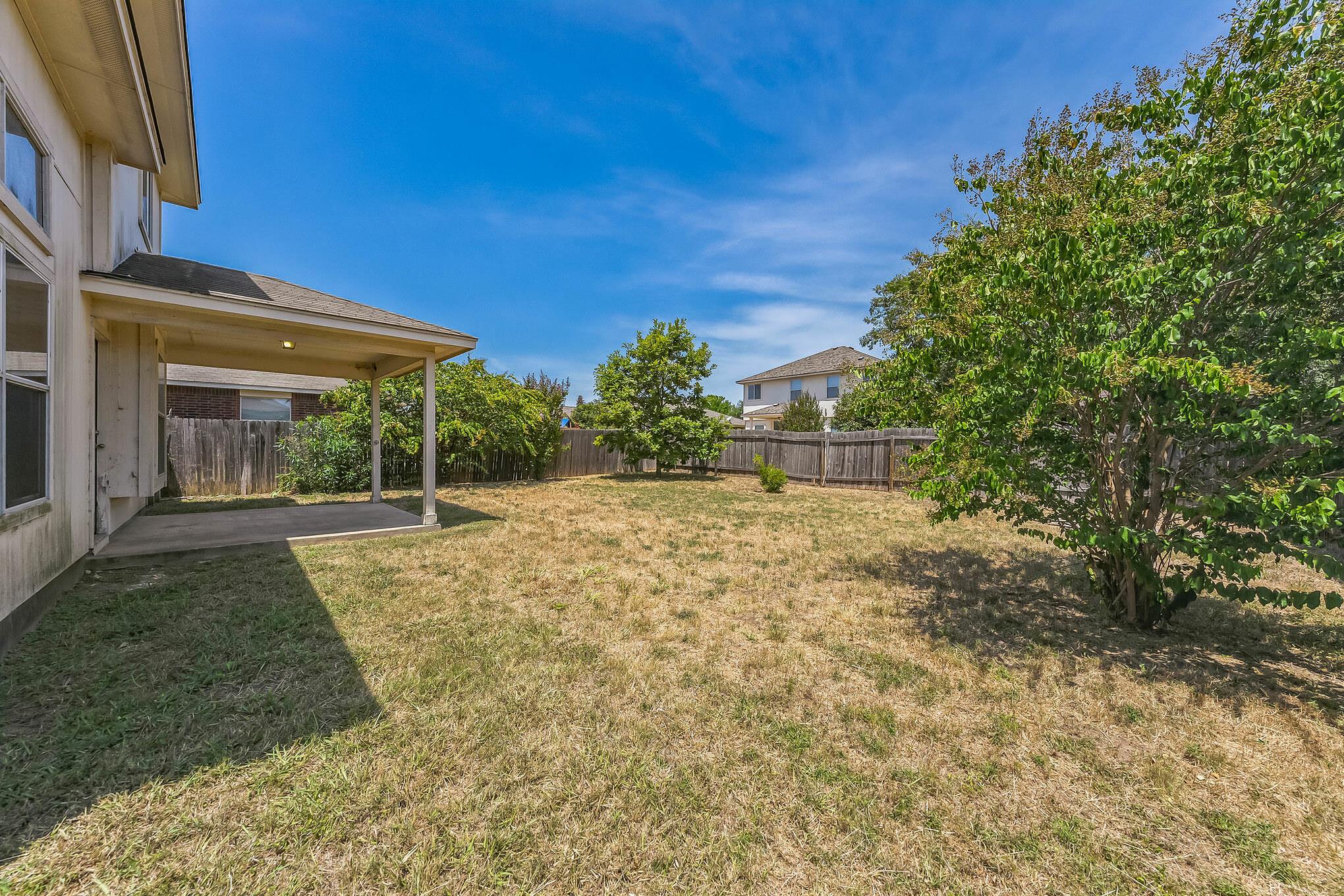 1009 Gentry Dr, Leander, TX 78641