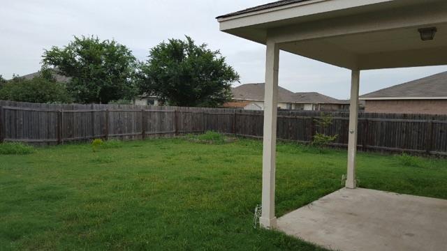 1009 Gentry Dr, Leander, TX 78641