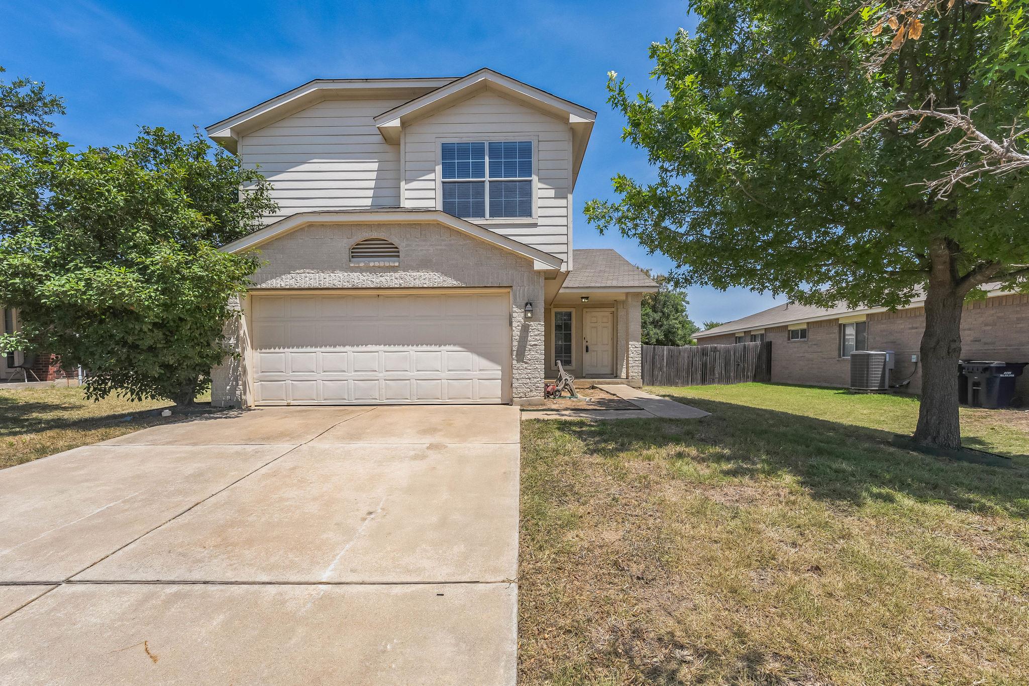 1009 Gentry Dr, Leander, TX 78641