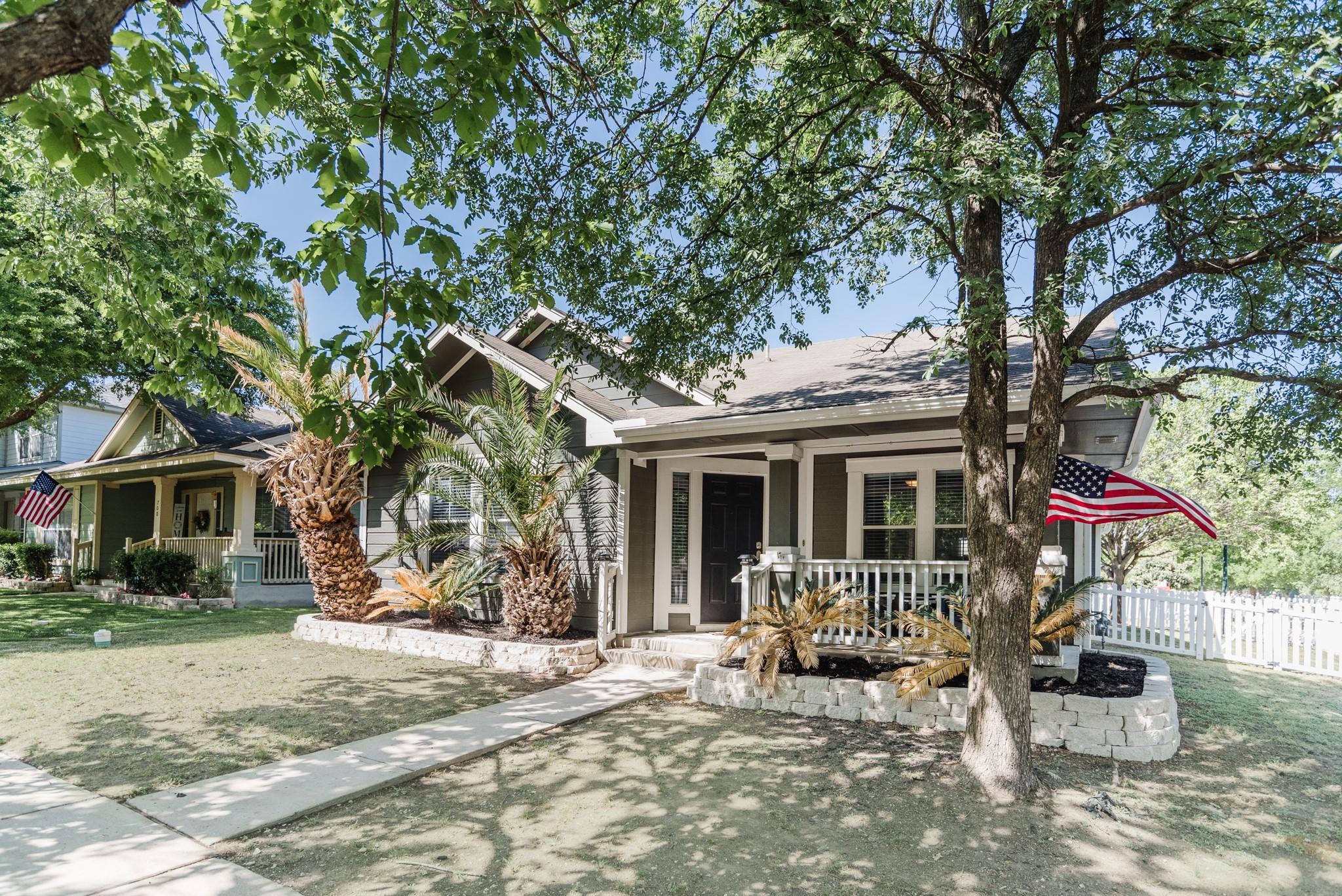 692 Scheel, Kyle, TX 78640