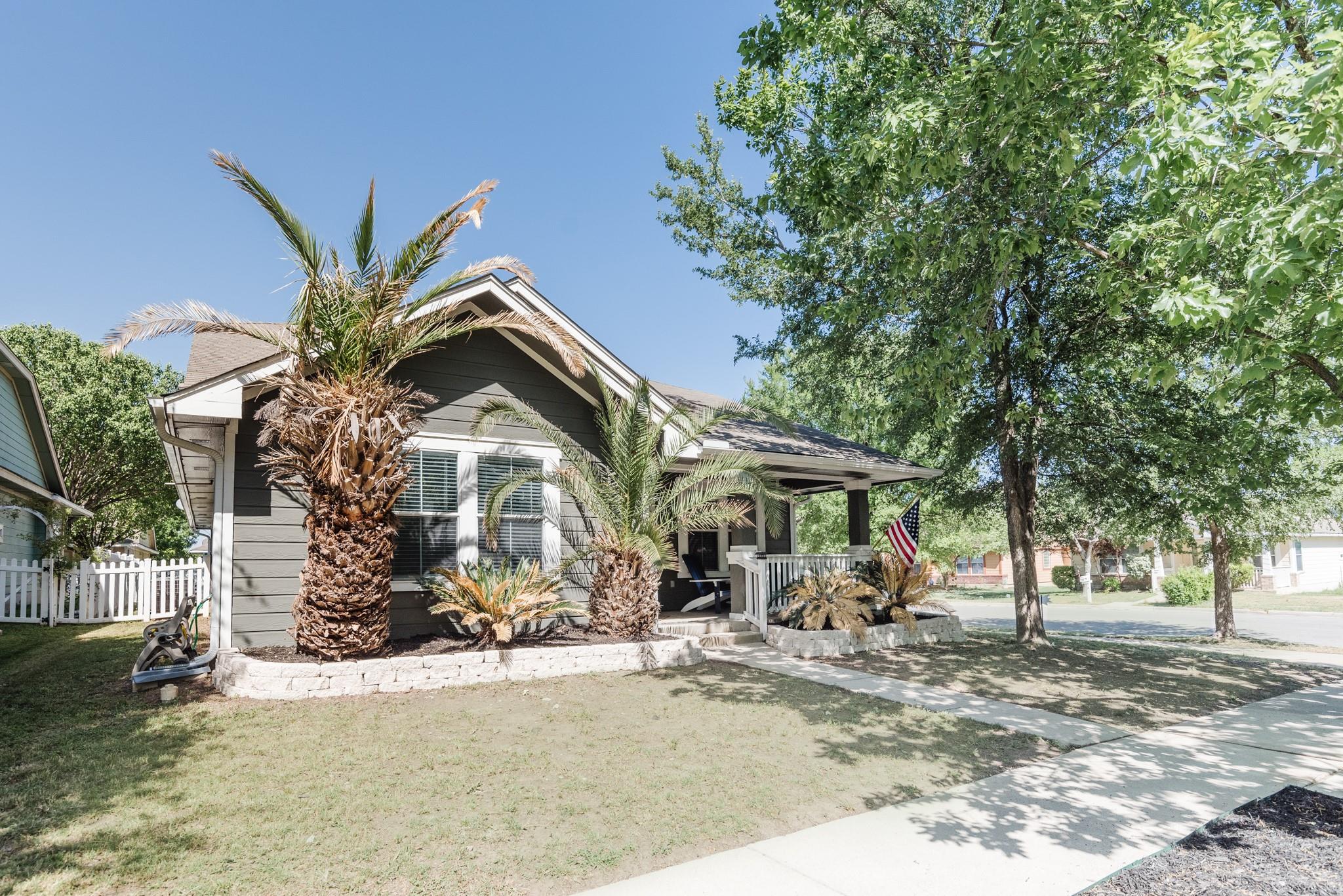 692 Scheel, Kyle, TX 78640