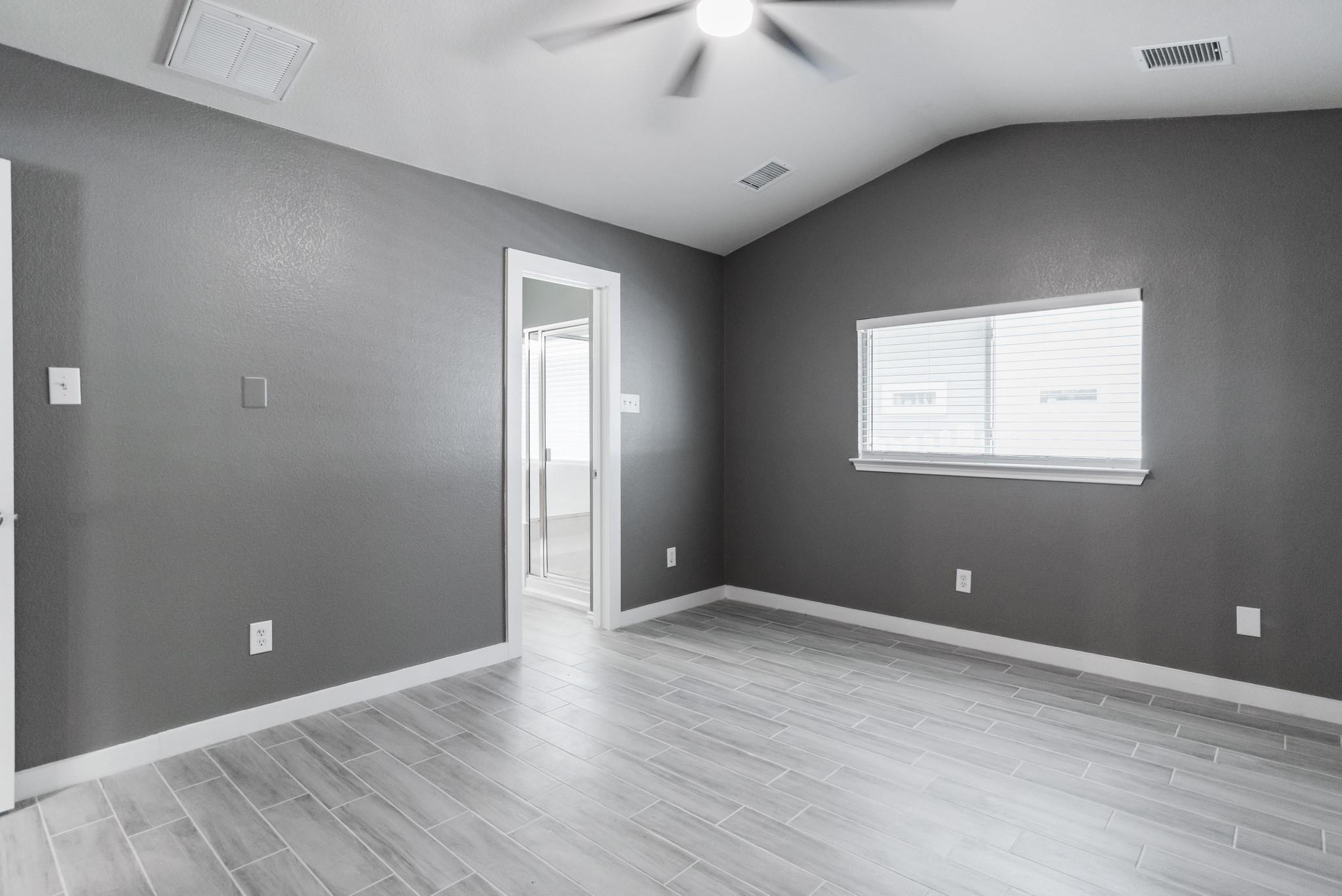 692 Scheel, Kyle, TX 78640