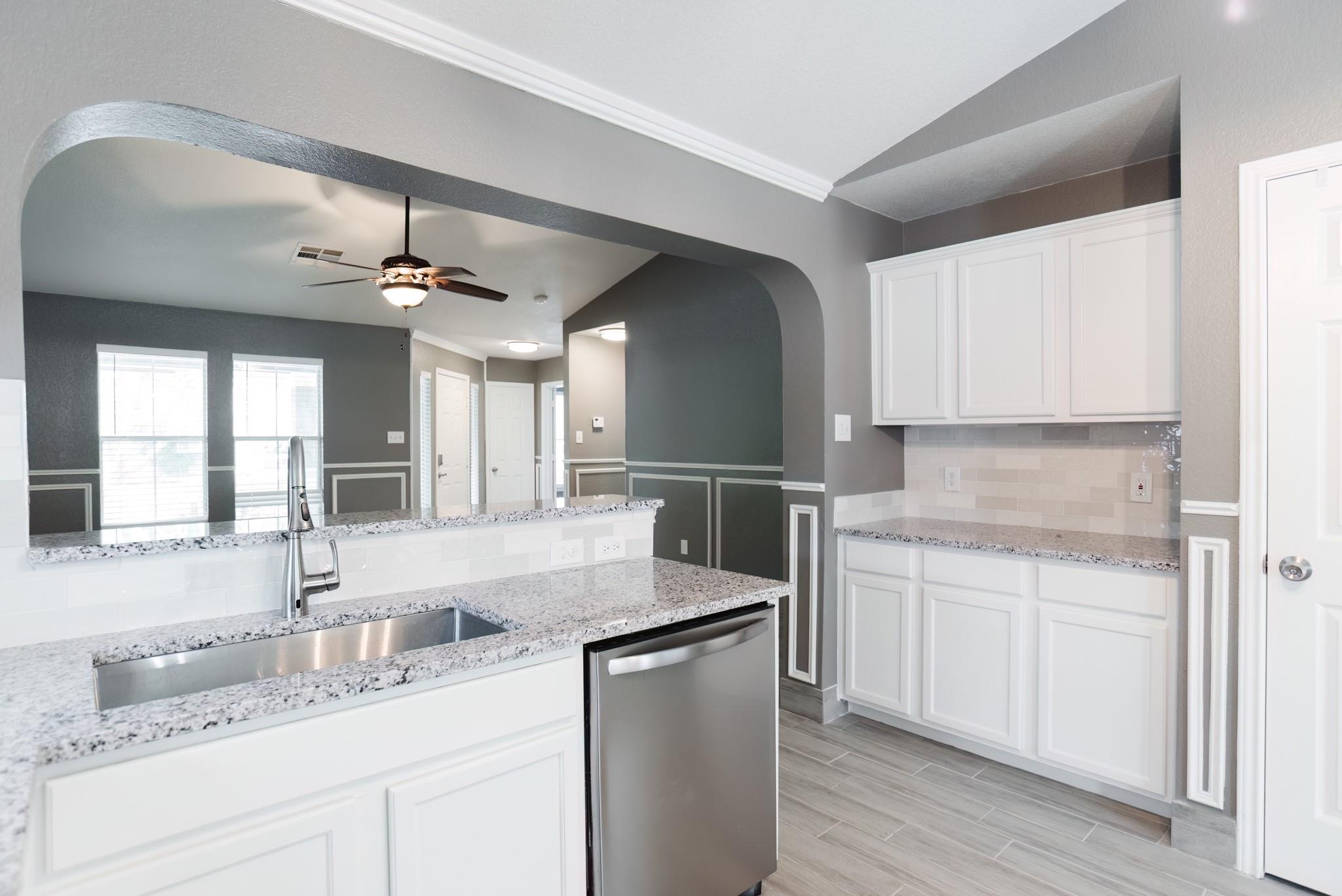 692 Scheel, Kyle, TX 78640