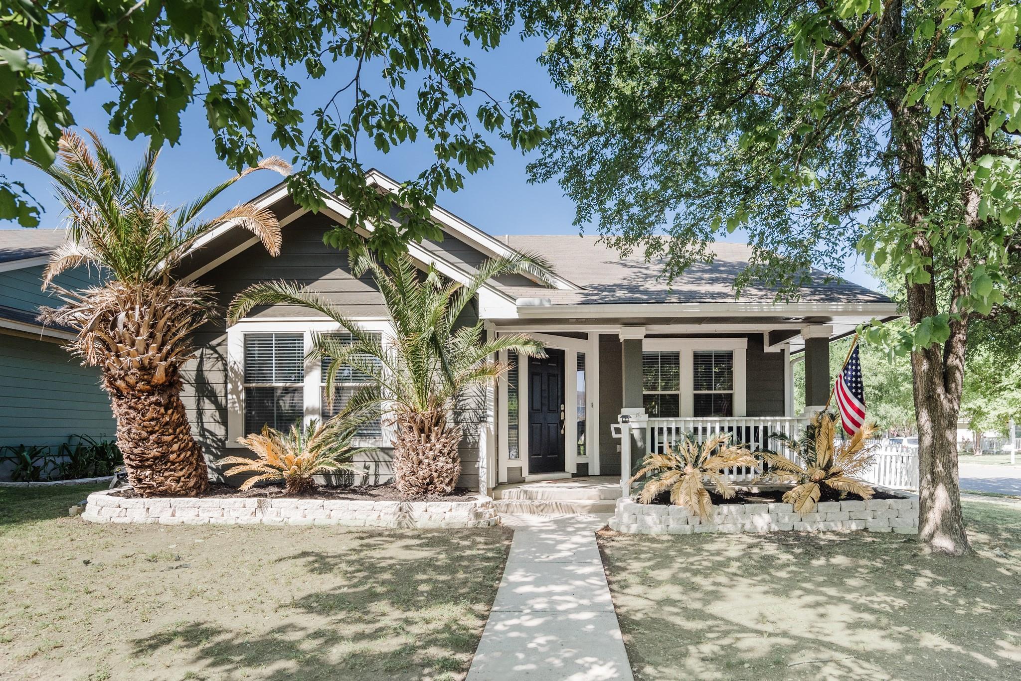 692 Scheel, Kyle, TX 78640