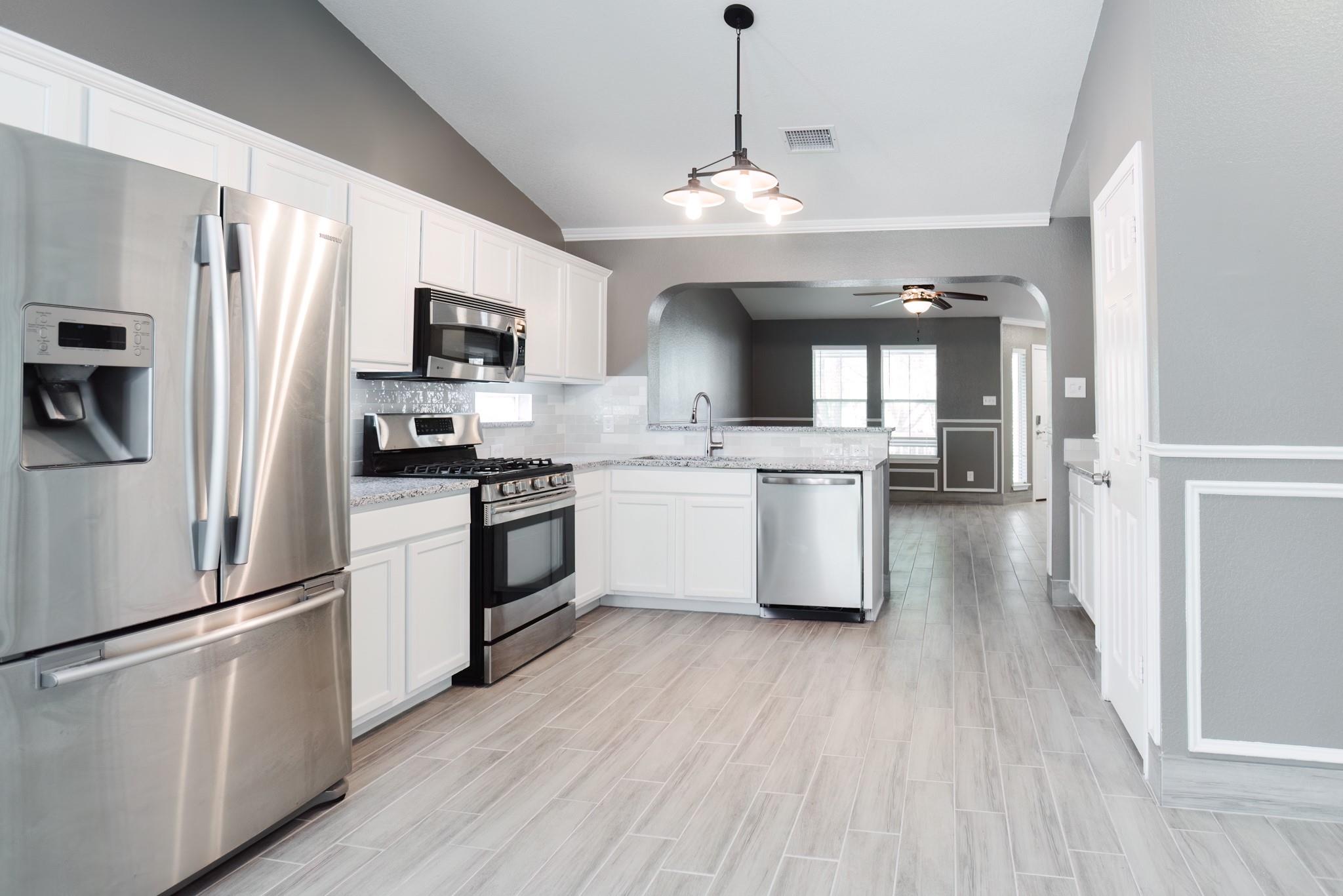 692 Scheel, Kyle, TX 78640