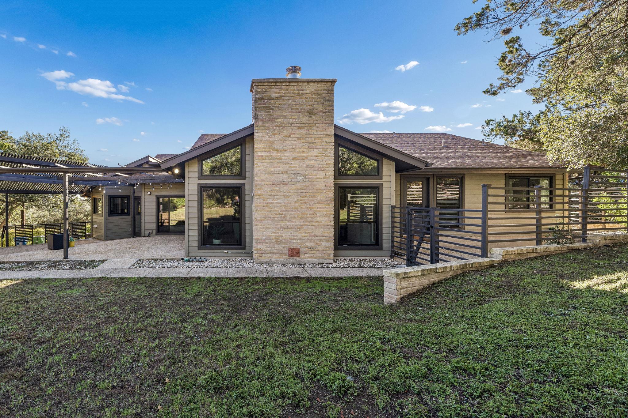 7435 Hummingbird Hill Ln, San Antonio, TX 78255