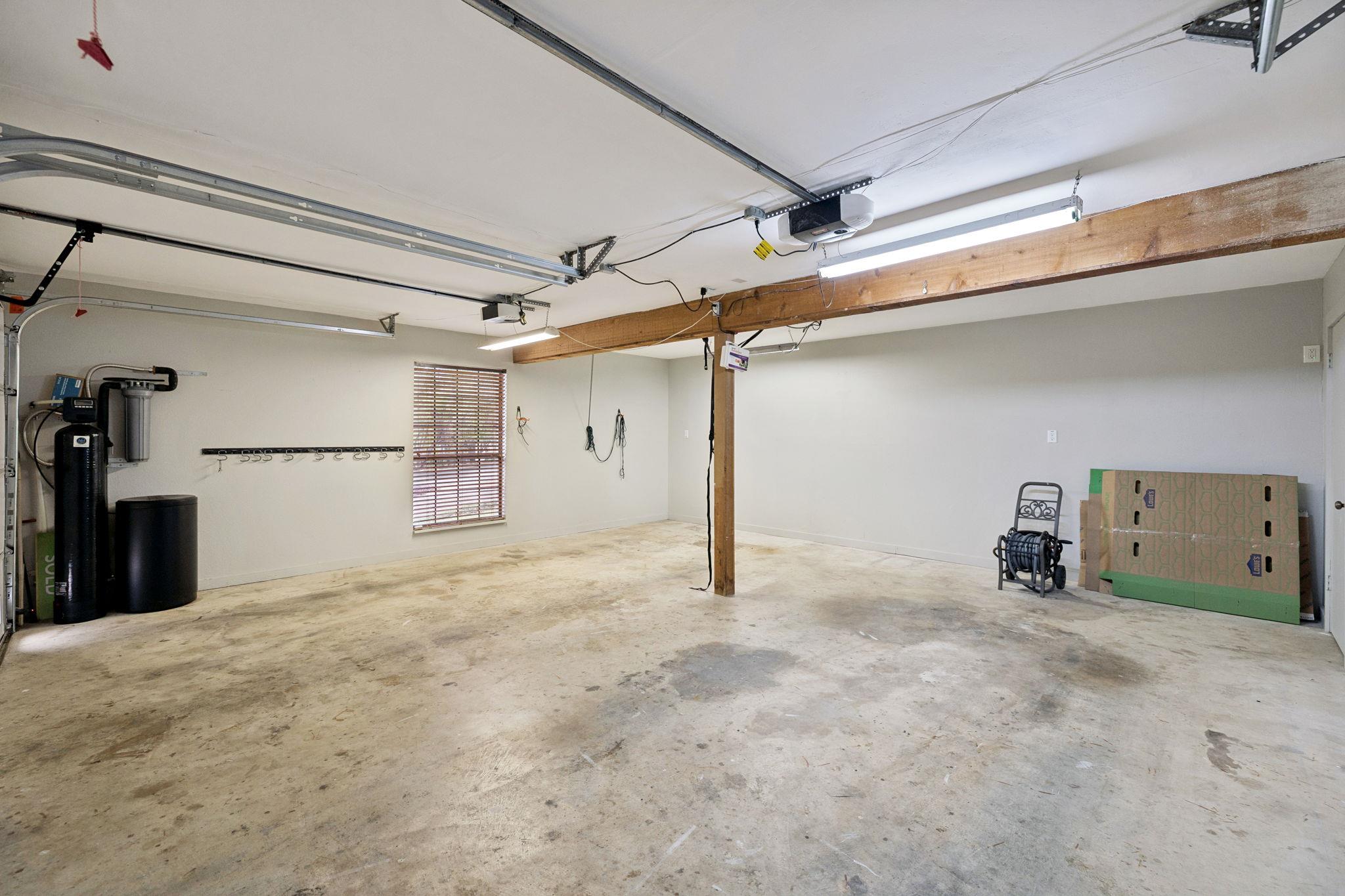 7435 Hummingbird Hill Ln, San Antonio, TX 78255