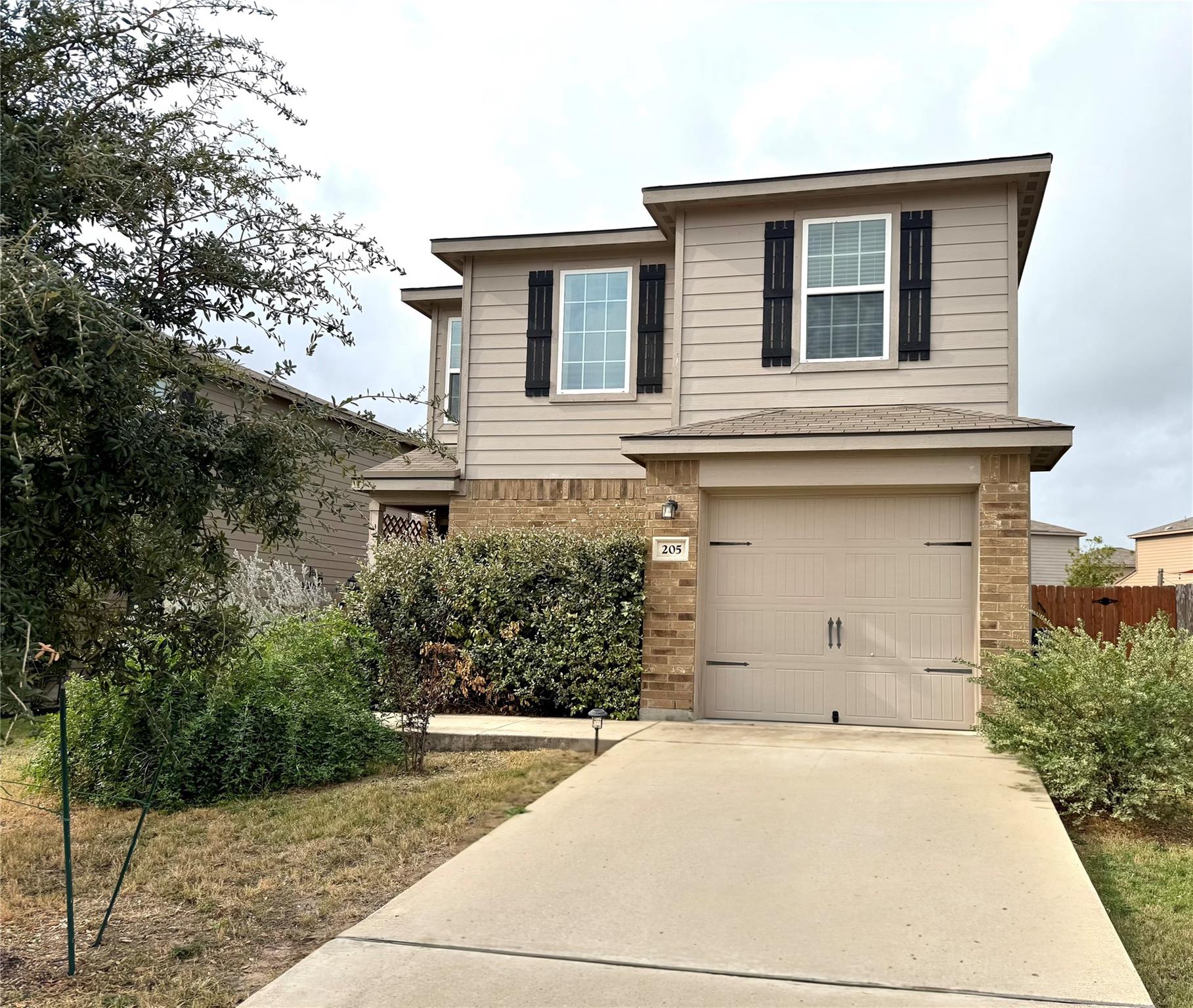 205 Denson Ln # 8D, Jarrell, TX 76537