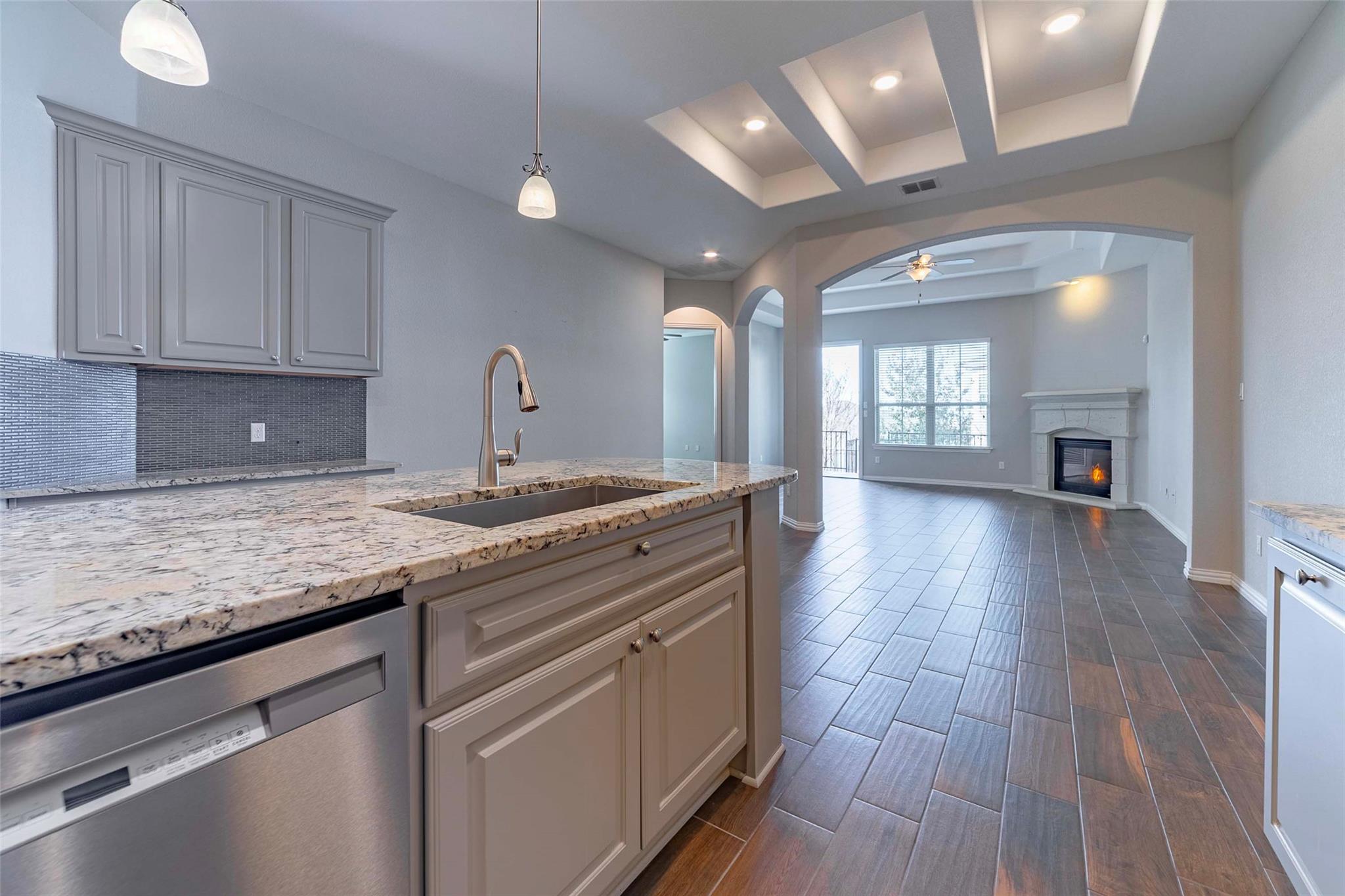 206 Cartwheel Bnd # 138, Austin, TX 78738