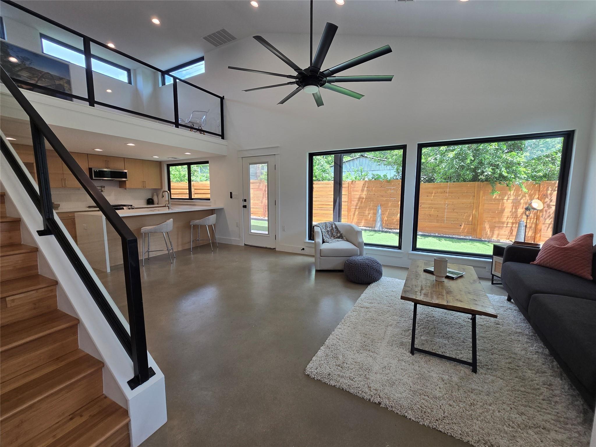 1112 W North Loop Blvd, Austin, TX 78756