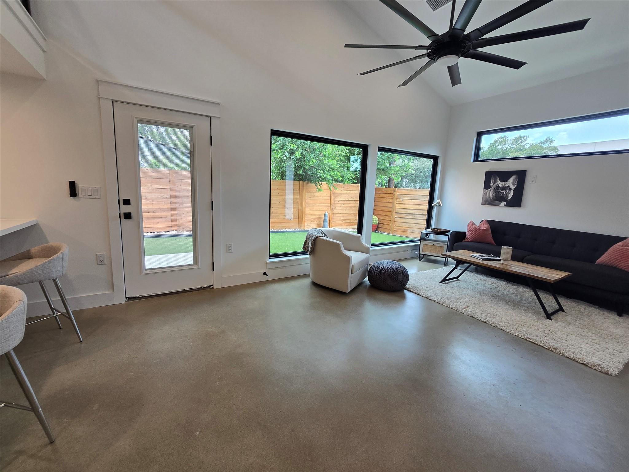 1112 W North Loop Blvd, Austin, TX 78756