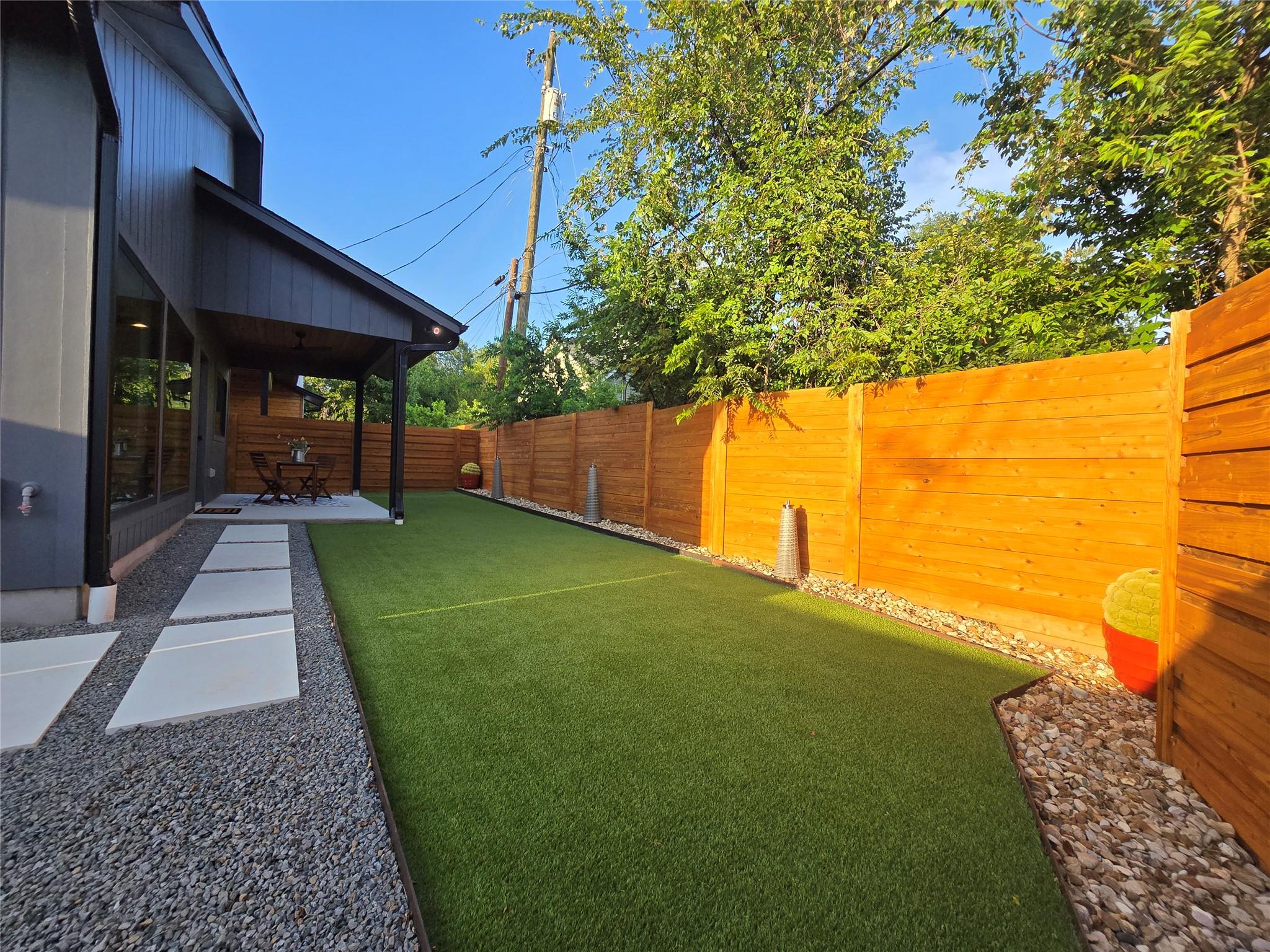 1112 W North Loop Blvd, Austin, TX 78756