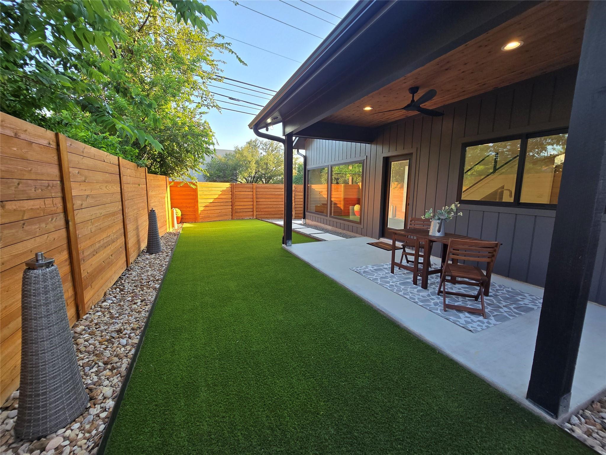 1112 W North Loop Blvd, Austin, TX 78756