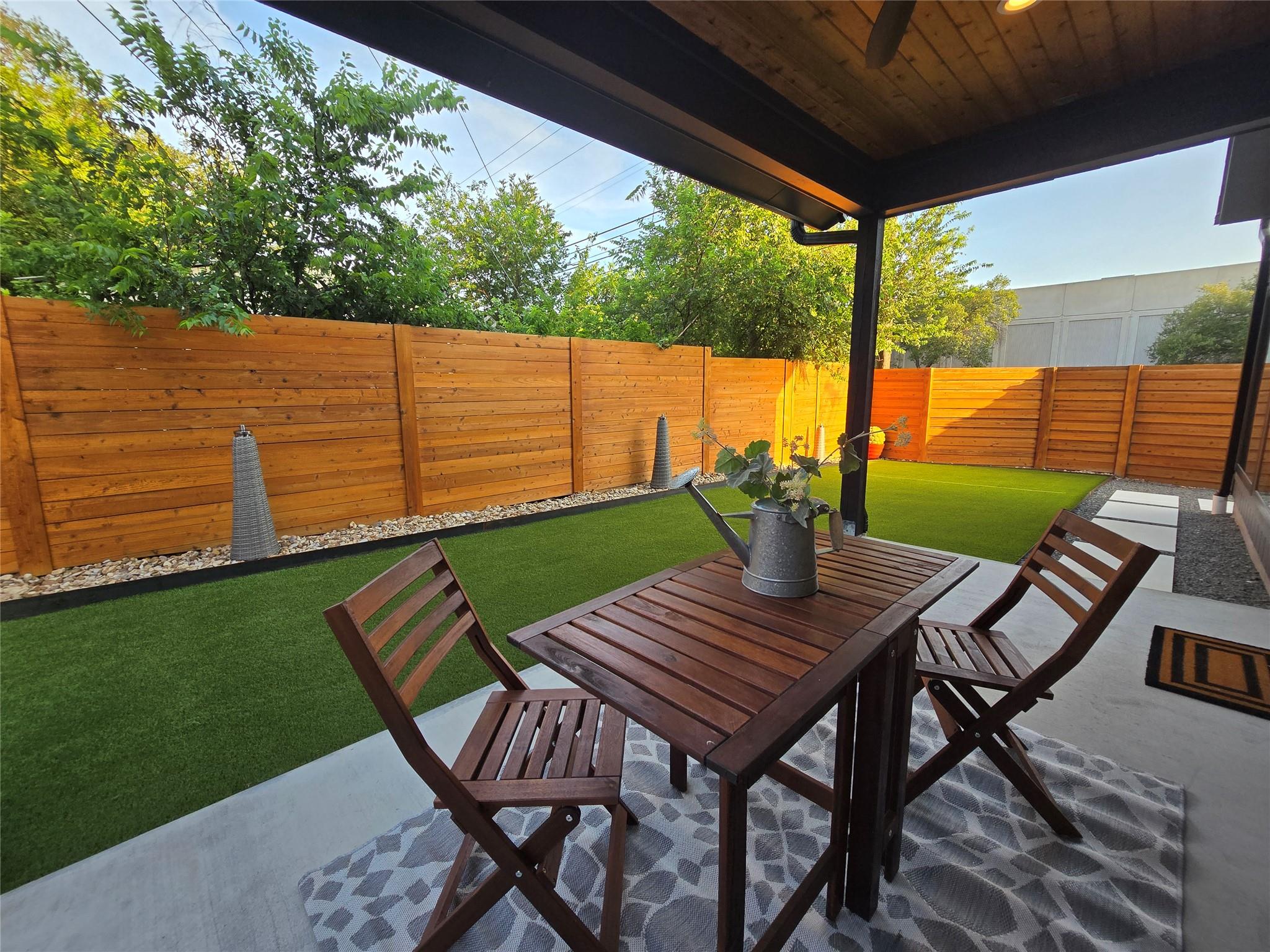 1112 W North Loop Blvd, Austin, TX 78756