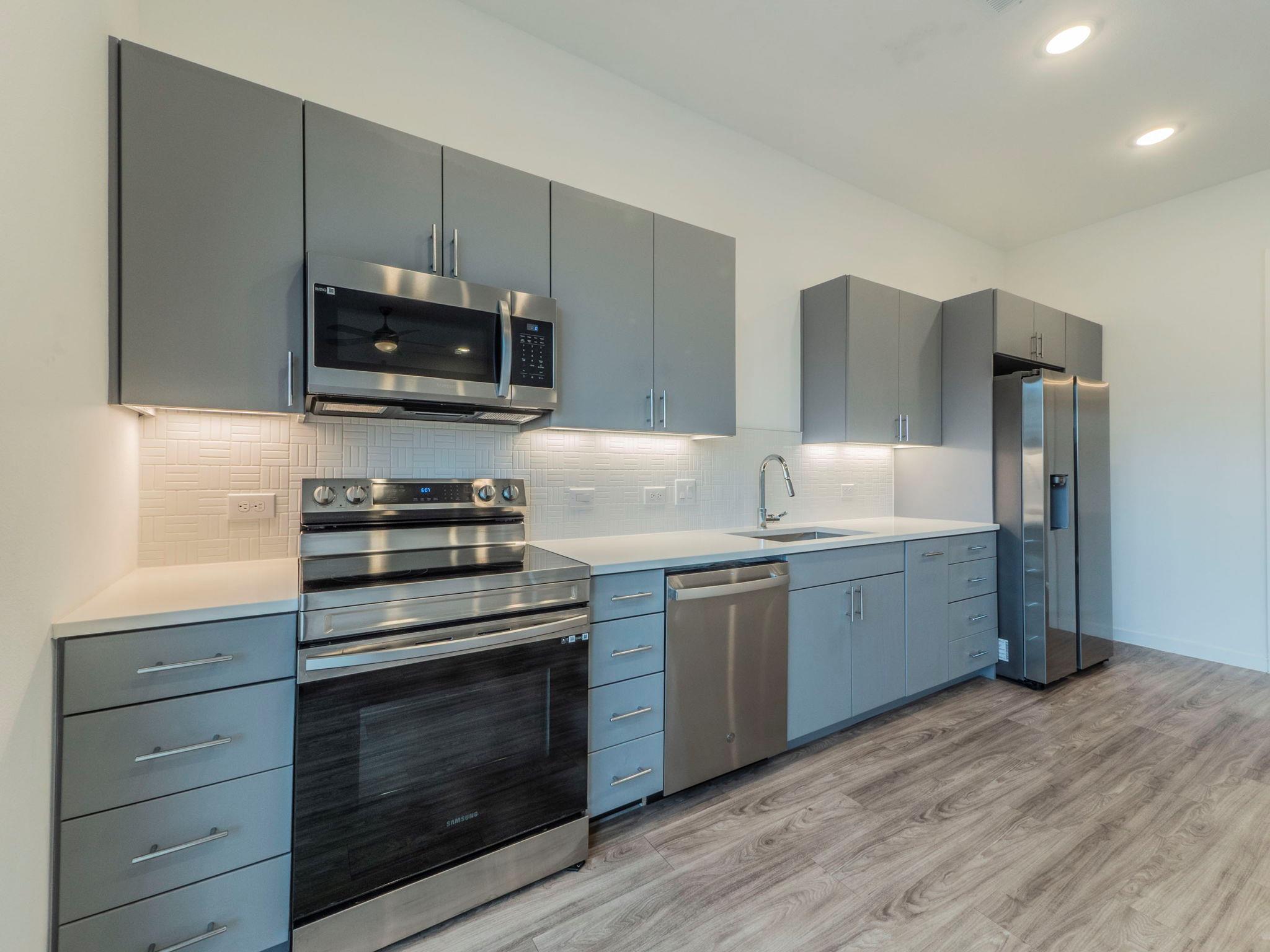 4901 Springdale Rd # 103, Austin, TX 78723