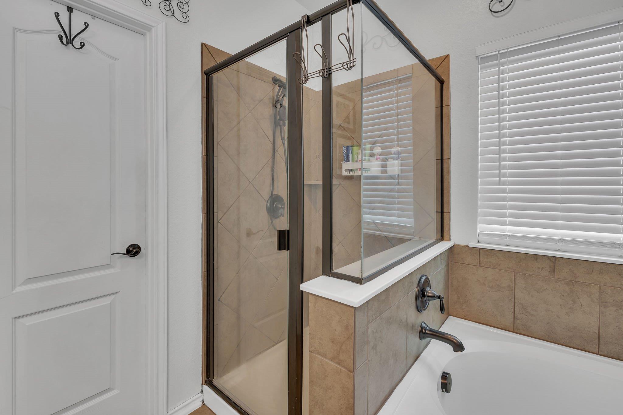 14613 Lake Victor Dr, Pflugerville, TX 78660