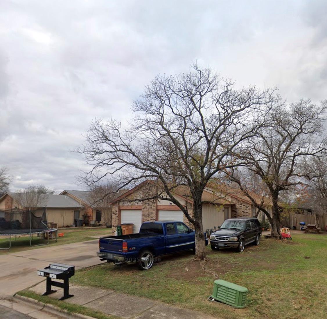 9608 Bear Paw Trl, Del Valle, TX 78617