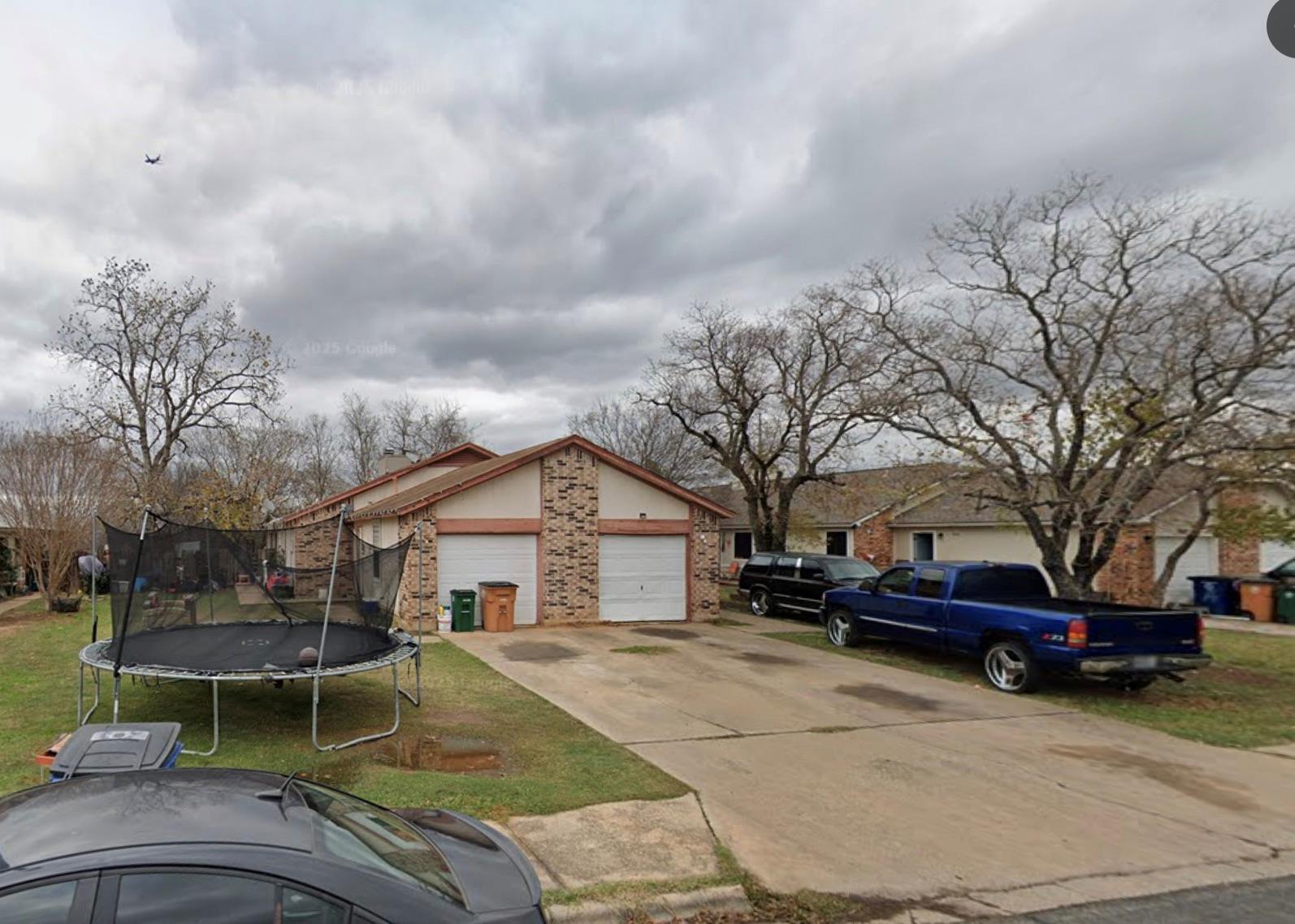 9608 Bear Paw Trl, Del Valle, TX 78617