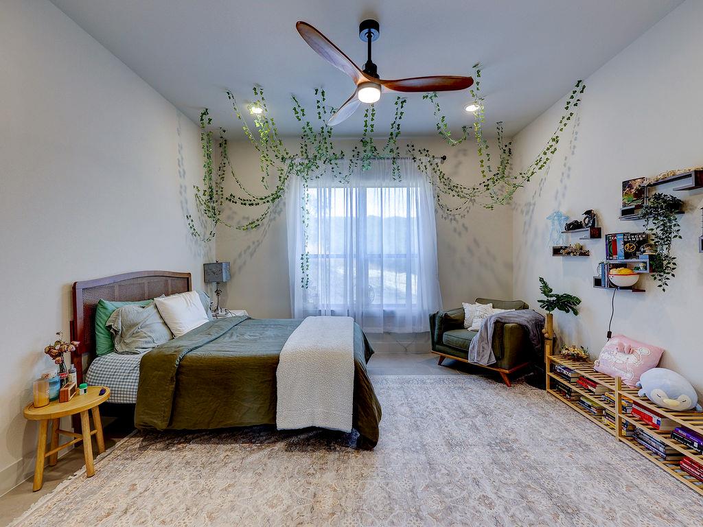 102 N Creek Ct, Bertram, TX 78605