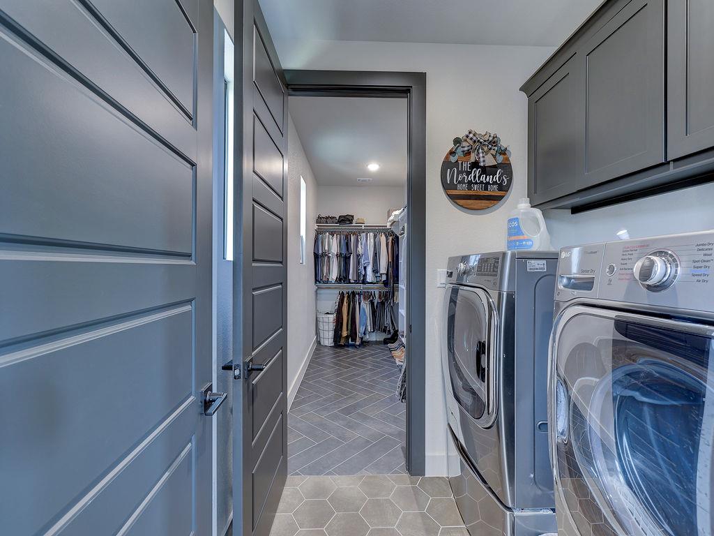 102 N Creek Ct, Bertram, TX 78605