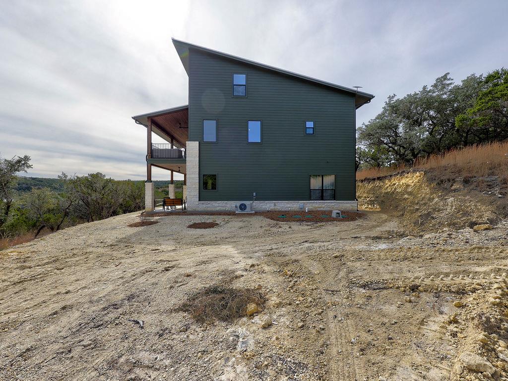 102 N Creek Ct, Bertram, TX 78605