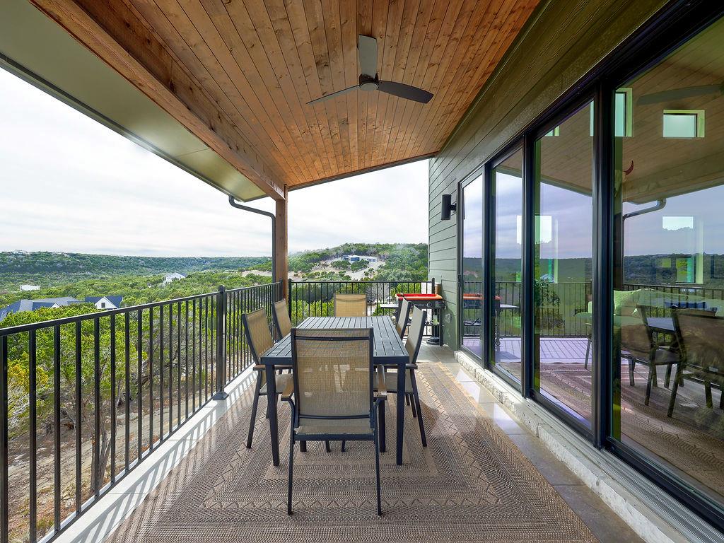 102 N Creek Ct, Bertram, TX 78605