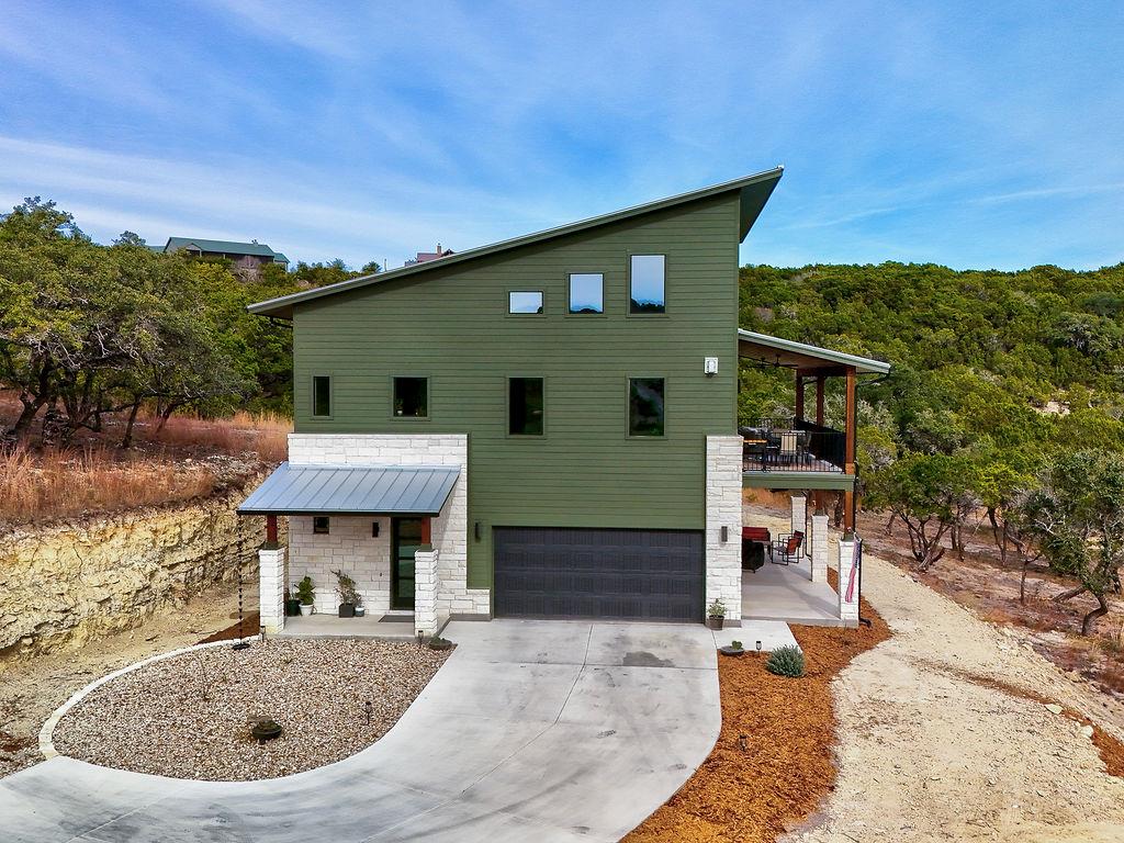 102 N Creek Ct, Bertram, TX 78605