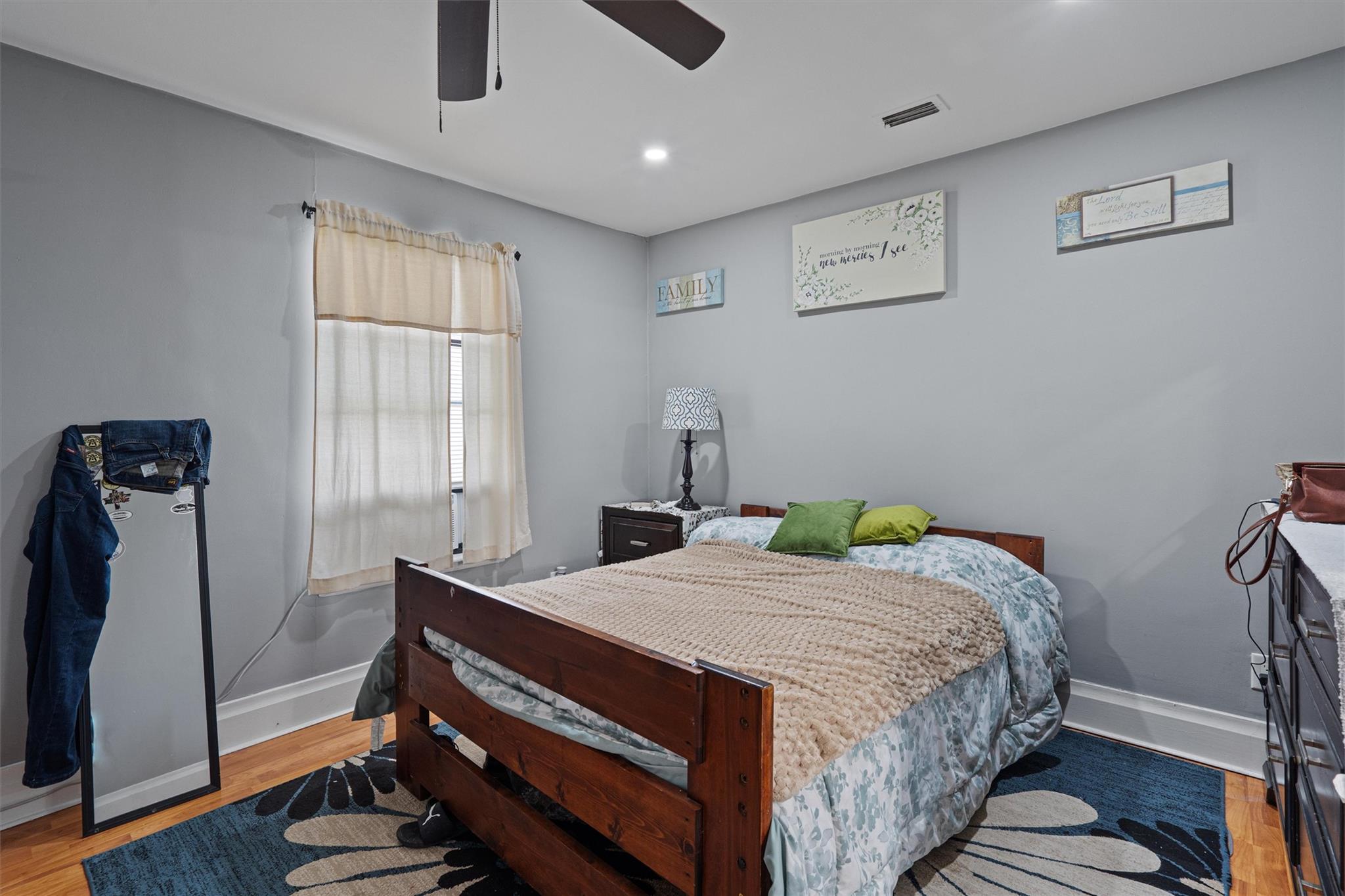 1520 Avenue C N, Elgin, TX 78621