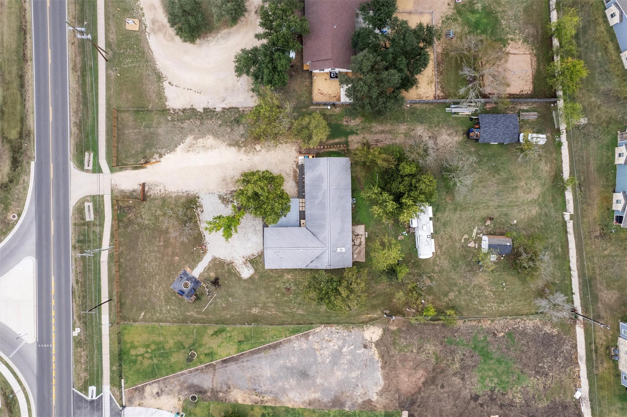 1520 Avenue C N, Elgin, TX 78621