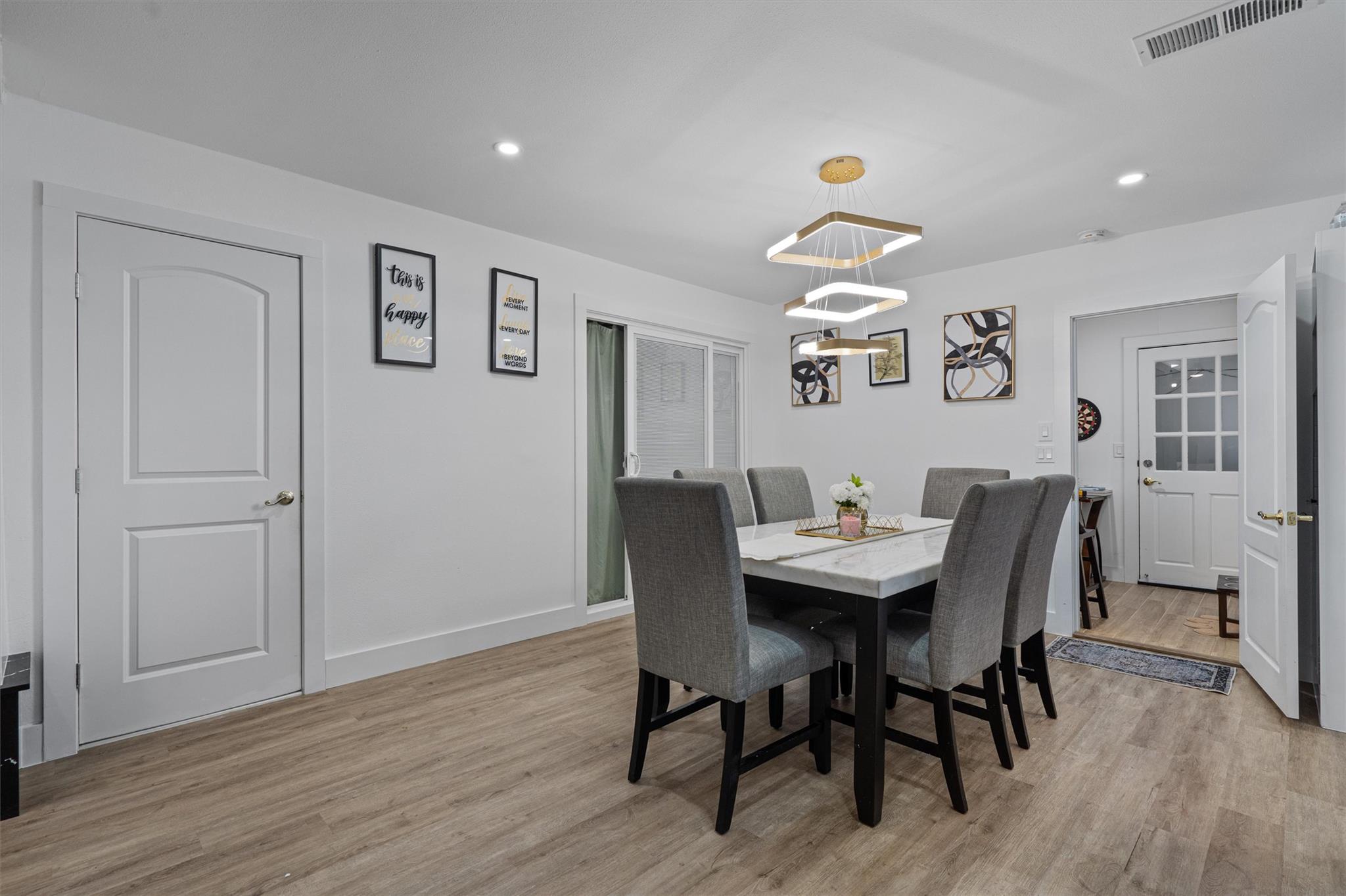 1520 Avenue C N, Elgin, TX 78621