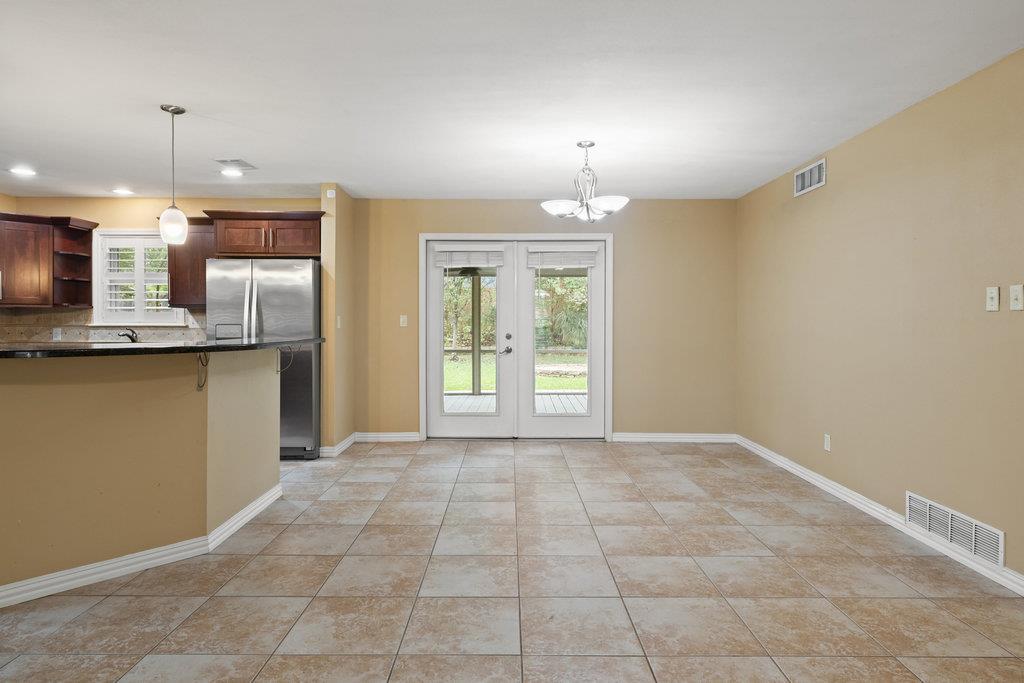 8307 Stillwood Ln, Austin, TX 78757