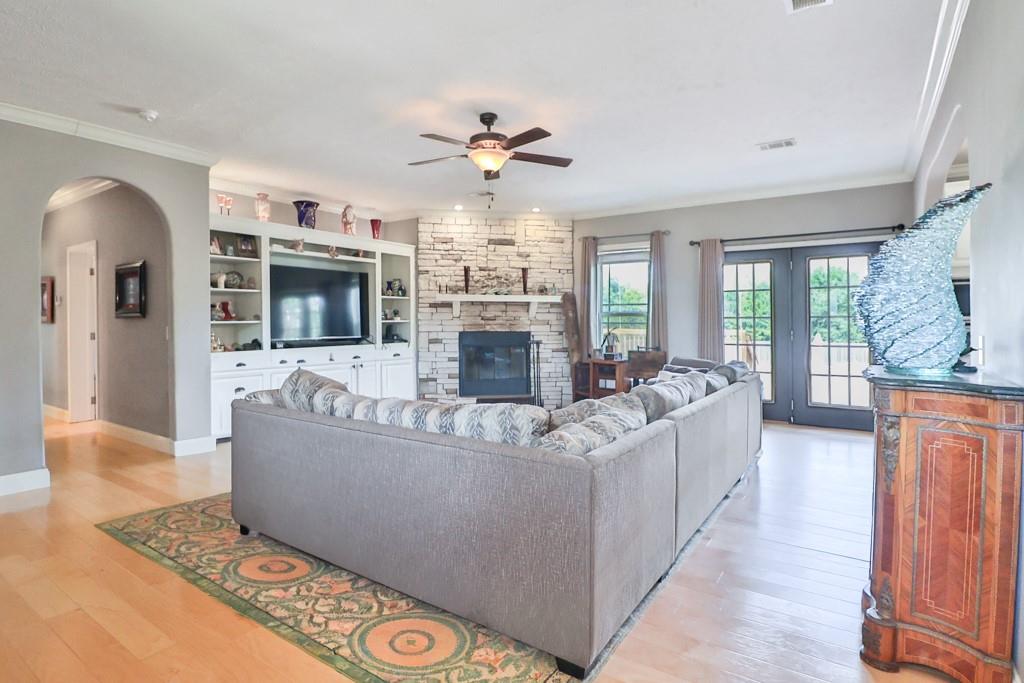 3995 COUNTY ROAD 405, Lexington, TX 78947