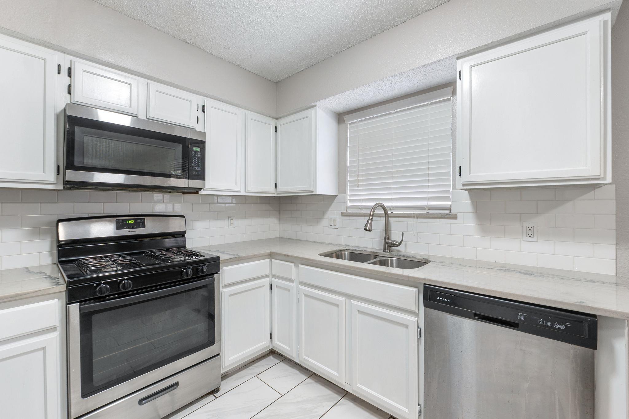 4235 Iriona Bnd, Austin, TX 78749