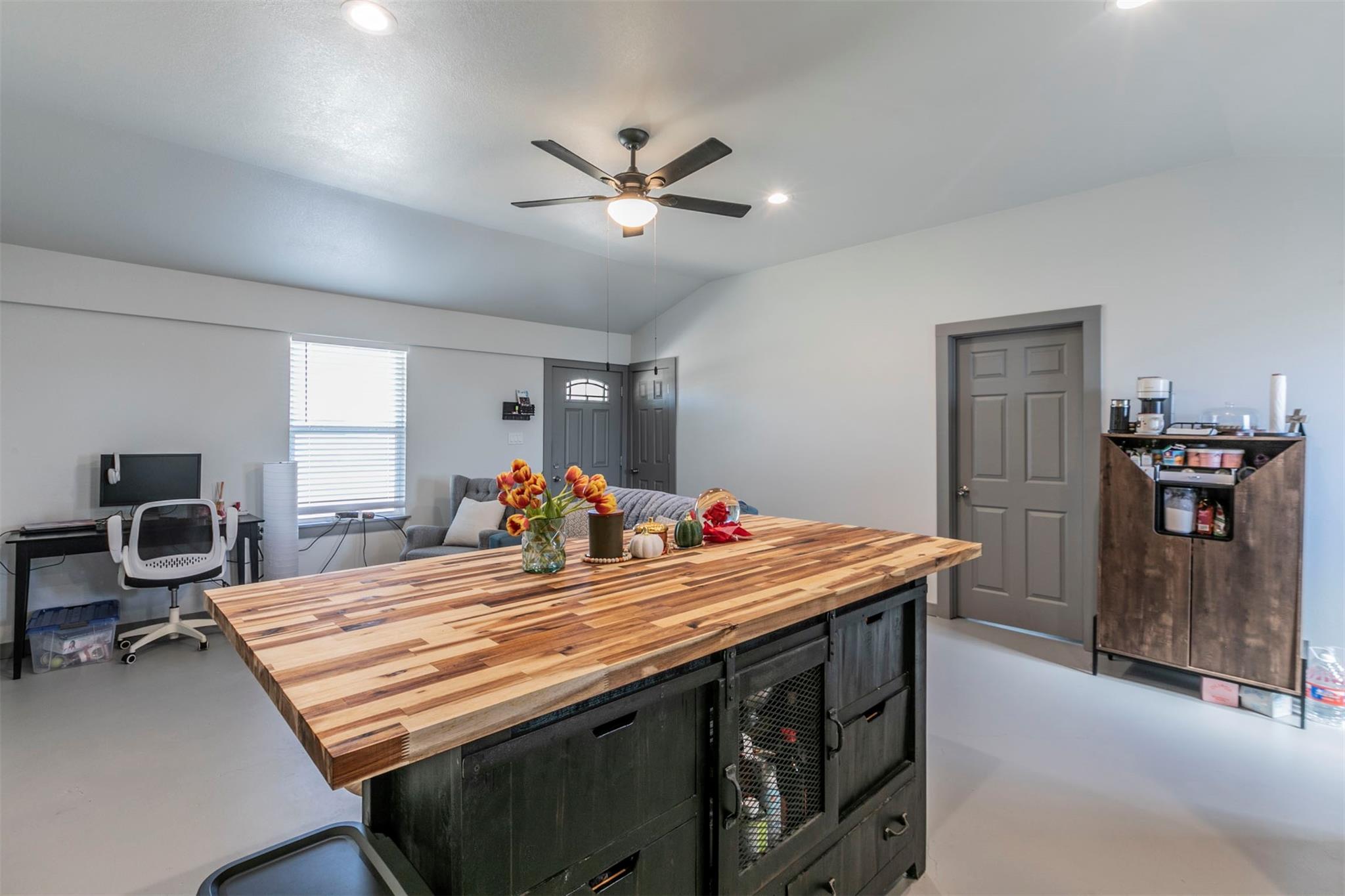 4613 Joseph Dr, Round Rock, TX 78665