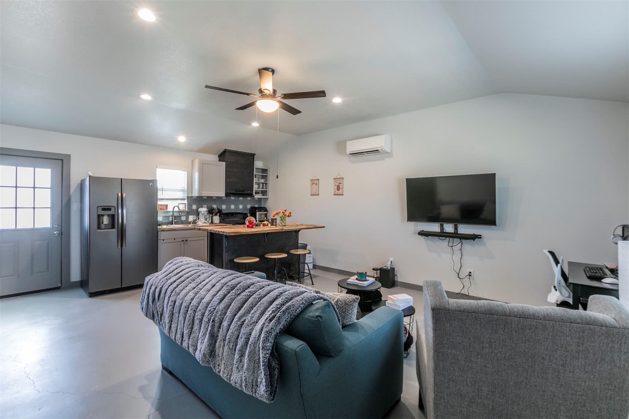 4613 Joseph Dr, Round Rock, TX 78665