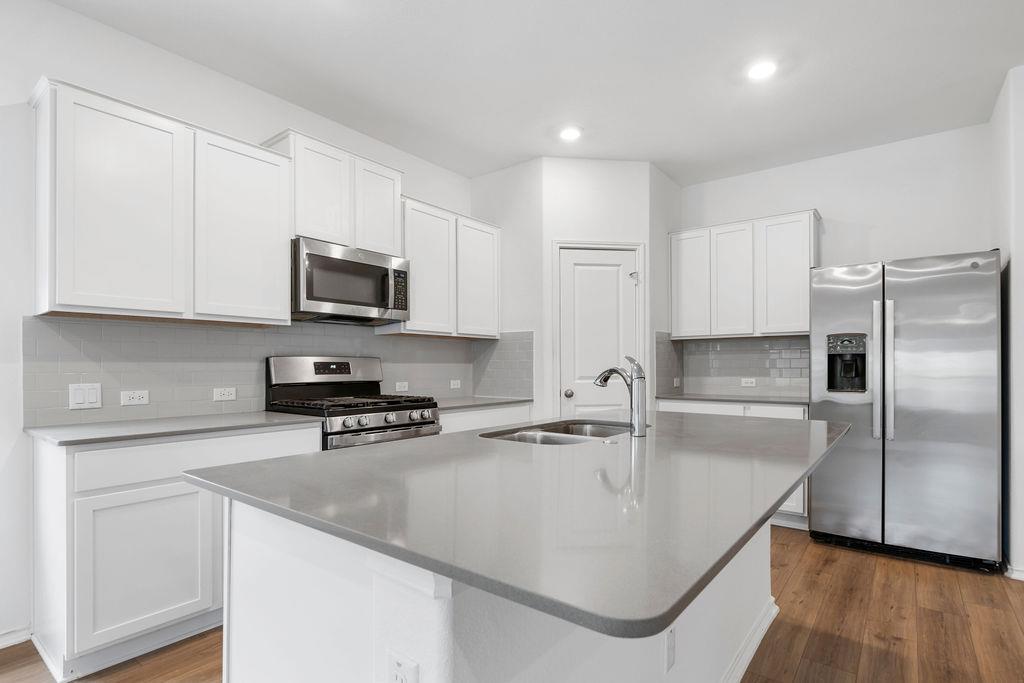 1205 Sweetspire St, Leander, TX 78641