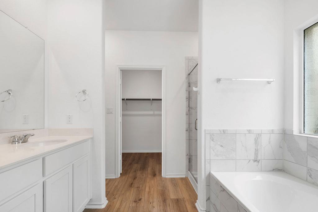 1205 Sweetspire St, Leander, TX 78641