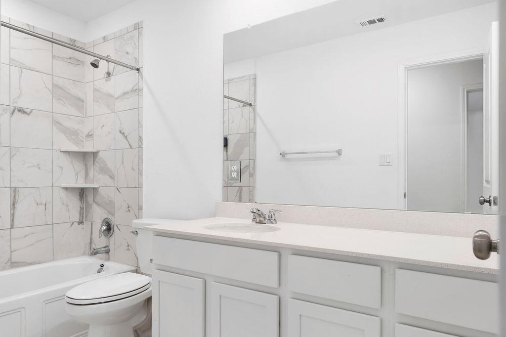 1205 Sweetspire St, Leander, TX 78641