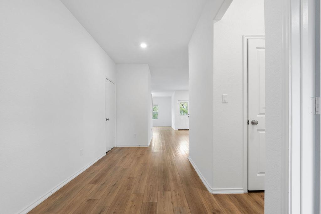 1205 Sweetspire St, Leander, TX 78641