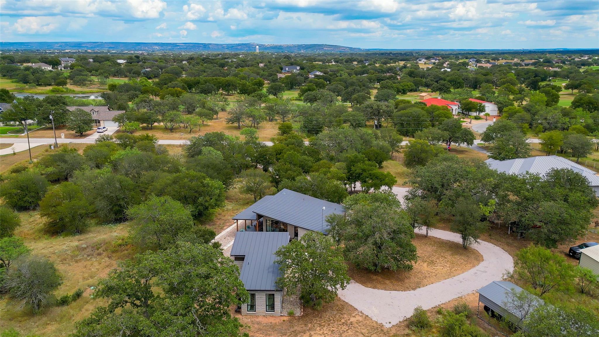 1039 Link Dr, Kingsland, TX 78639