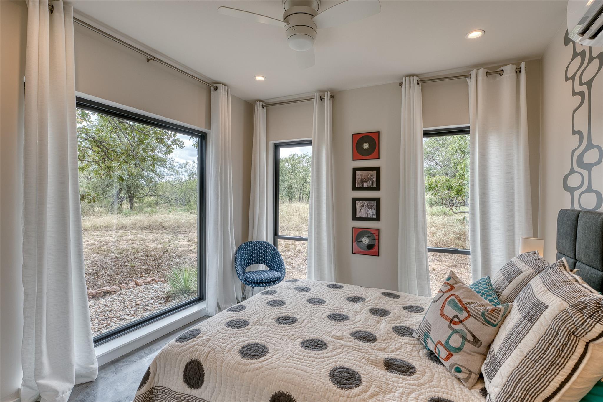 1039 Link Dr, Kingsland, TX 78639