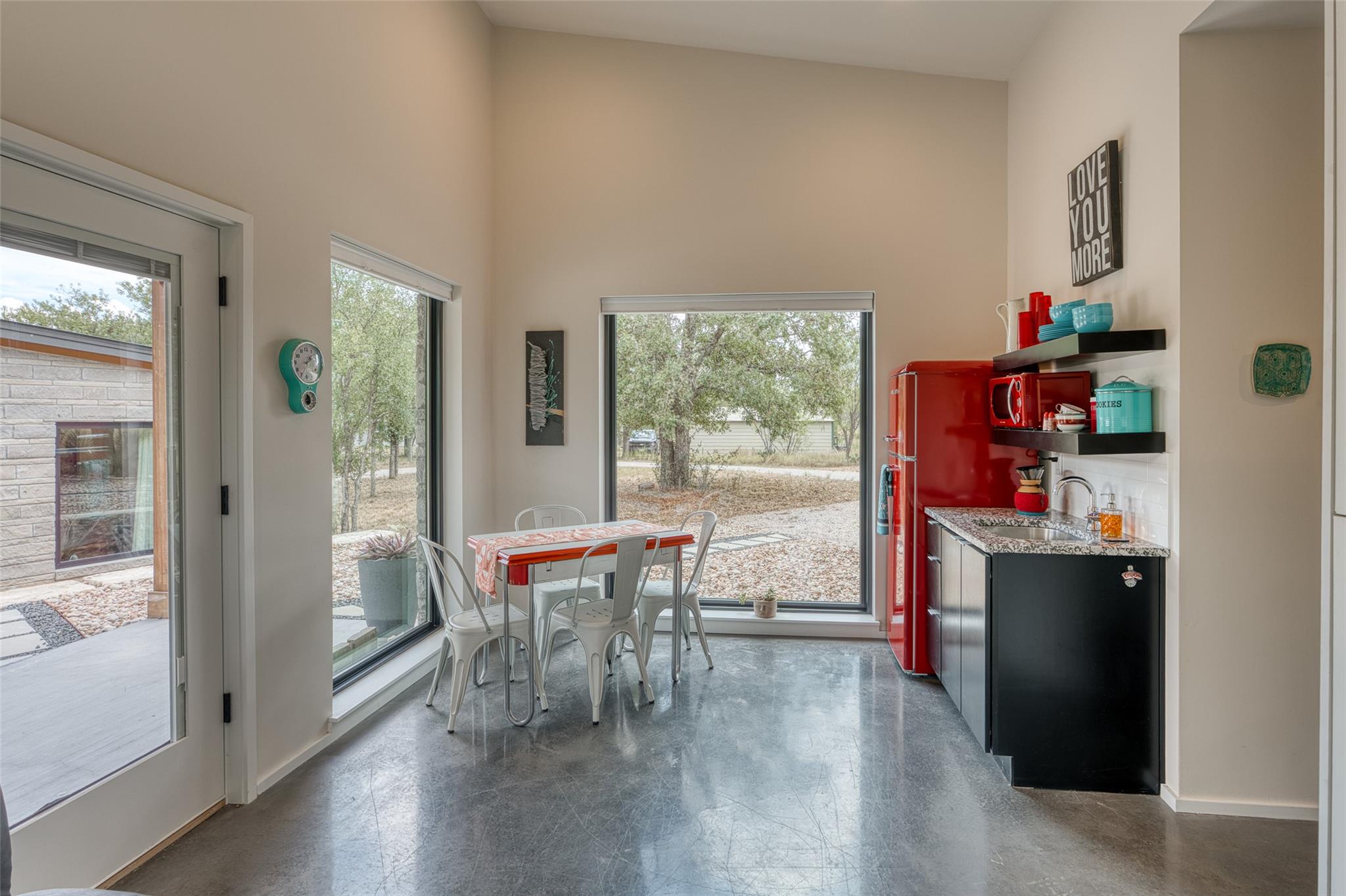 1039 Link Dr, Kingsland, TX 78639