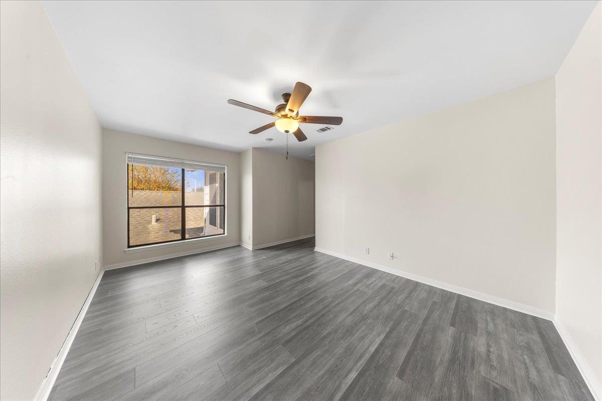 10900 Crown Colony Dr # B, Austin, TX 78747